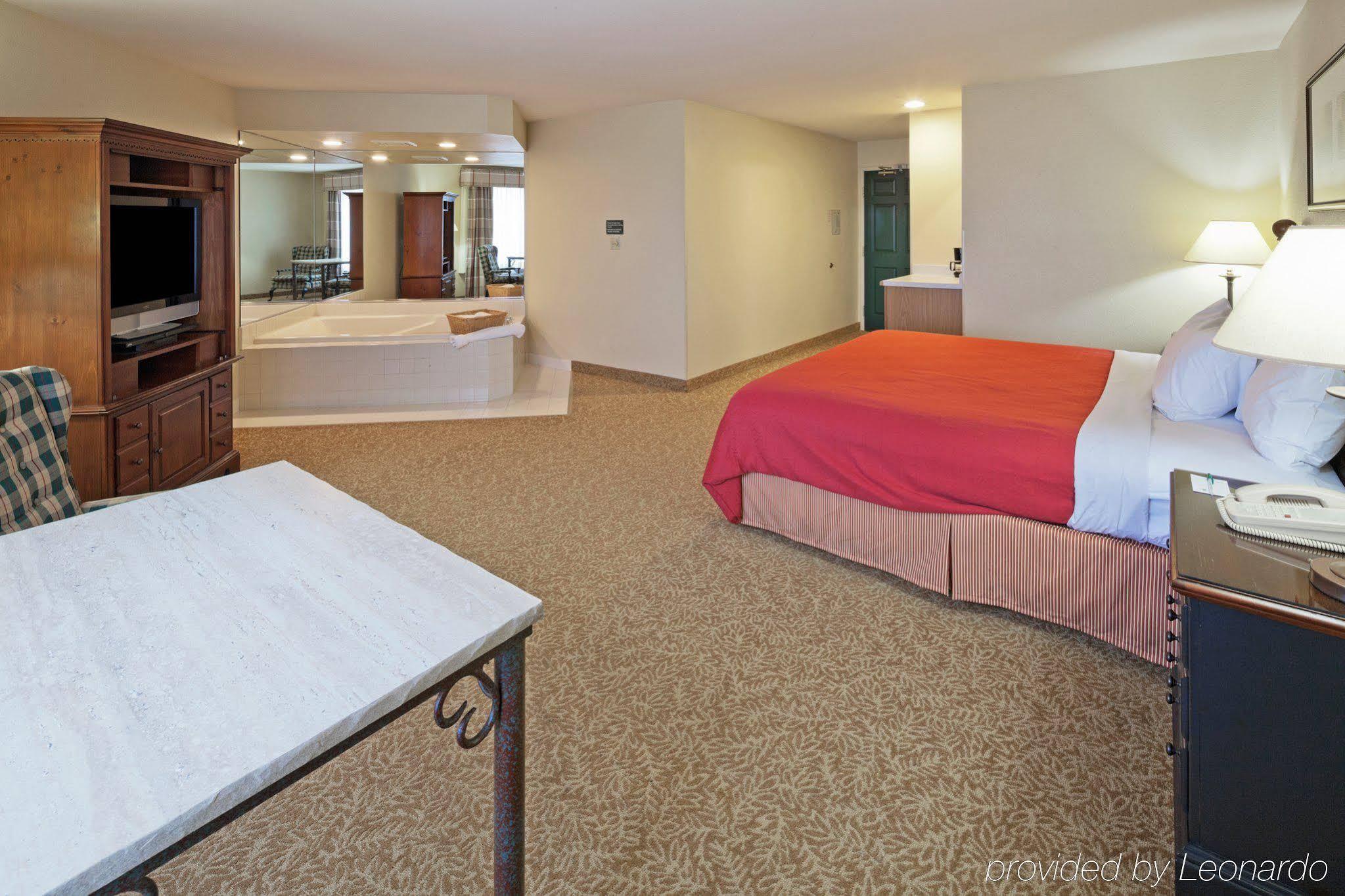 Country Inn & Suites By Radisson, Germantown, Wi Extérieur photo
